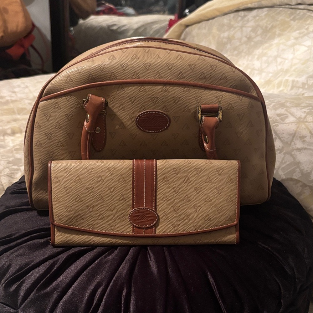 VTG Liz Claiborne Elegant Tan and Brown Men's Bag Set